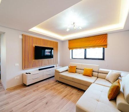 Rainforest Apartament Ghimbav Exterior photo